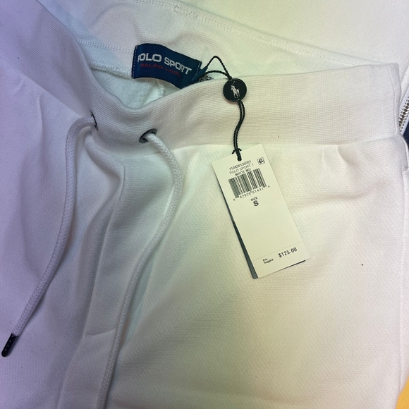 Ralph Lauren polo sport shorts, never worn. - Picture 1 of 3